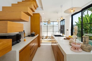 Perushuvila | Yksityinen keittiö | Jääkaappi, mikroaaltouuni, liesi, tehosekoitin