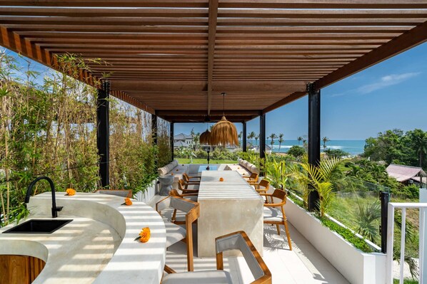Outdoor dining - Villa Sevu 2 (Cemagi)
