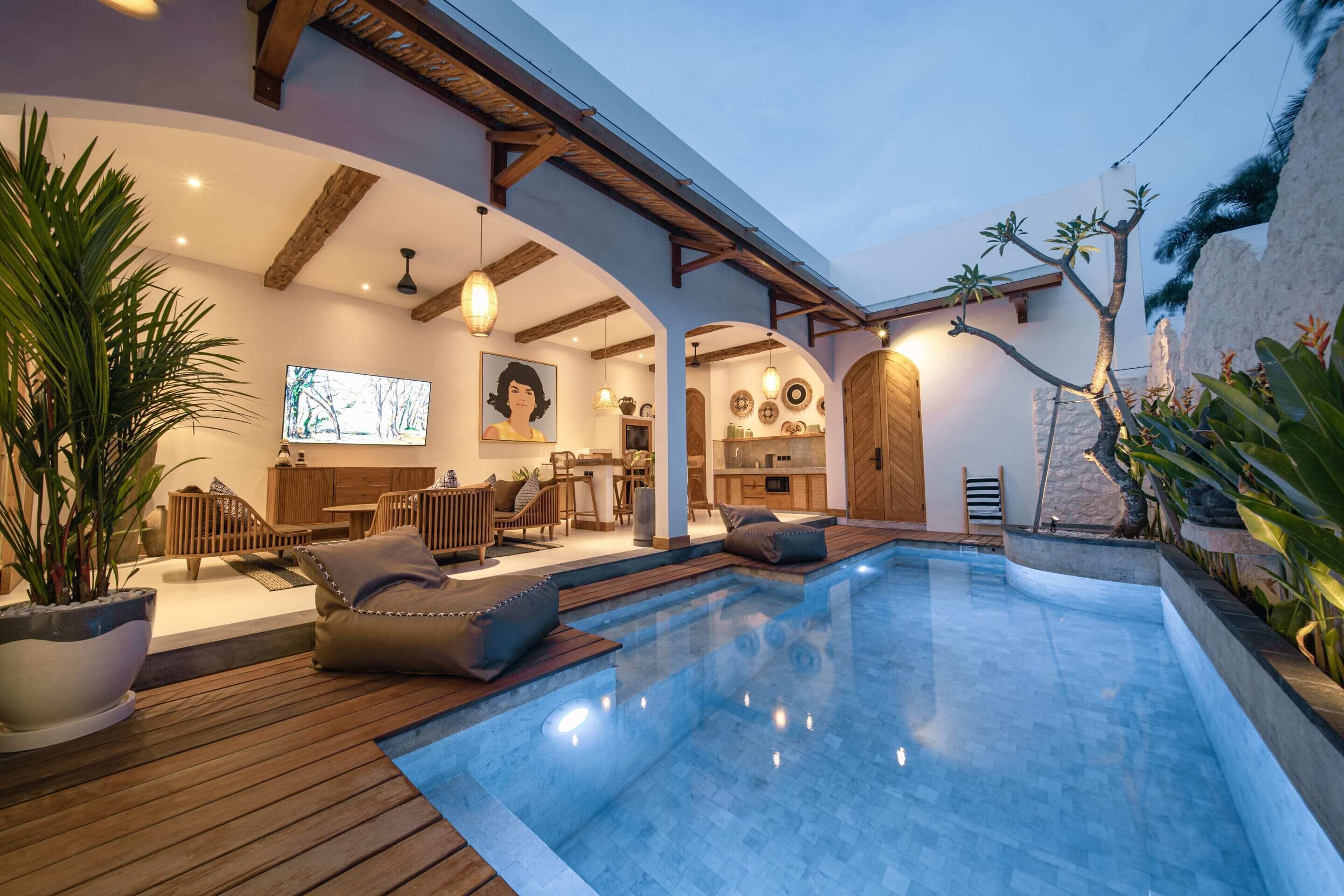 Basic Villa | Pool | Outdoor pool