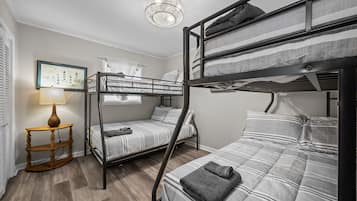 3 habitaciones, tabla de planchar con plancha y wifi gratis