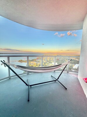 Property grounds - Vista Luxe•Large Apartment •Ocean View (Fort Myers)