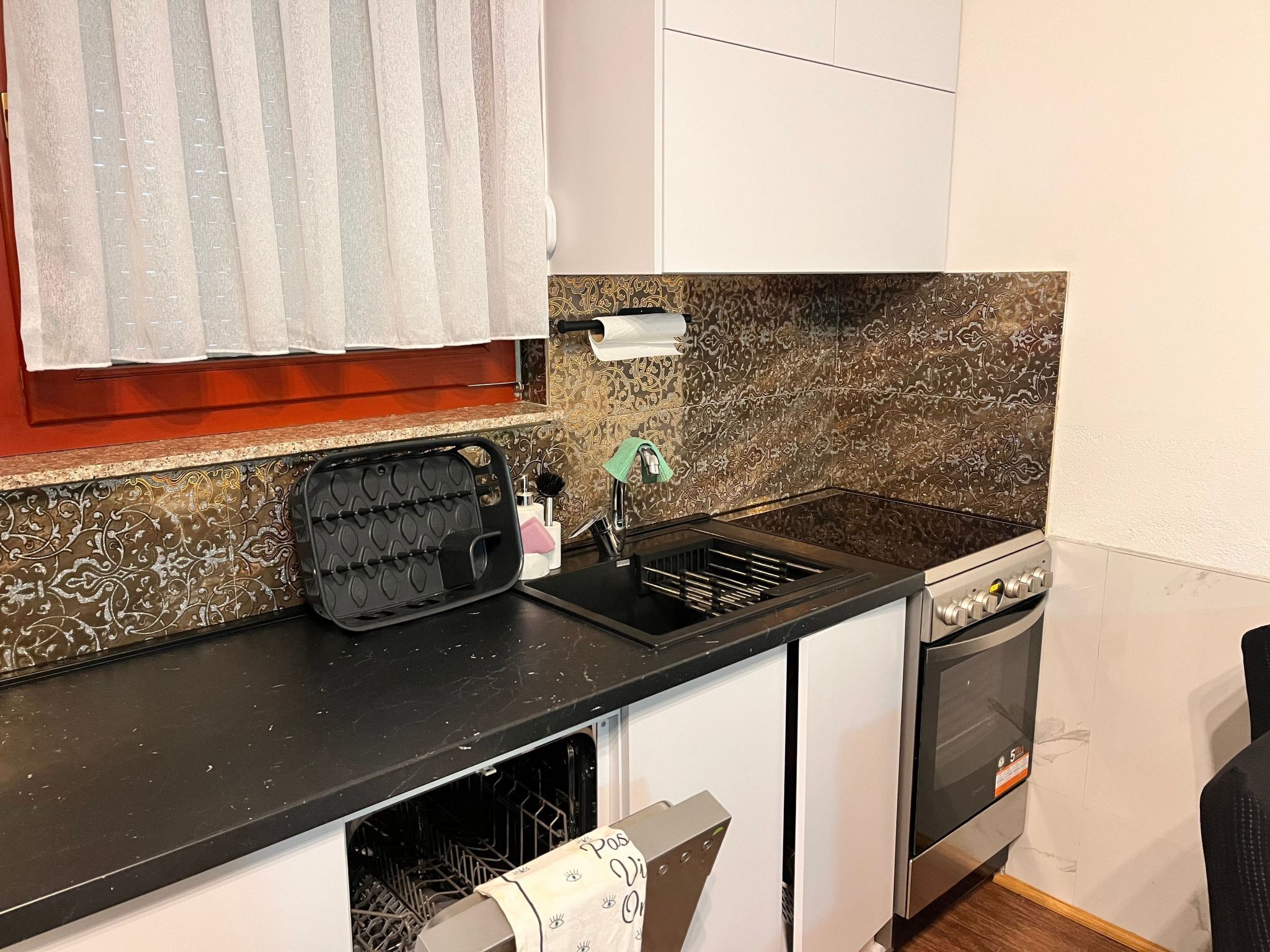 Fridge, microwave, oven, dishwasher