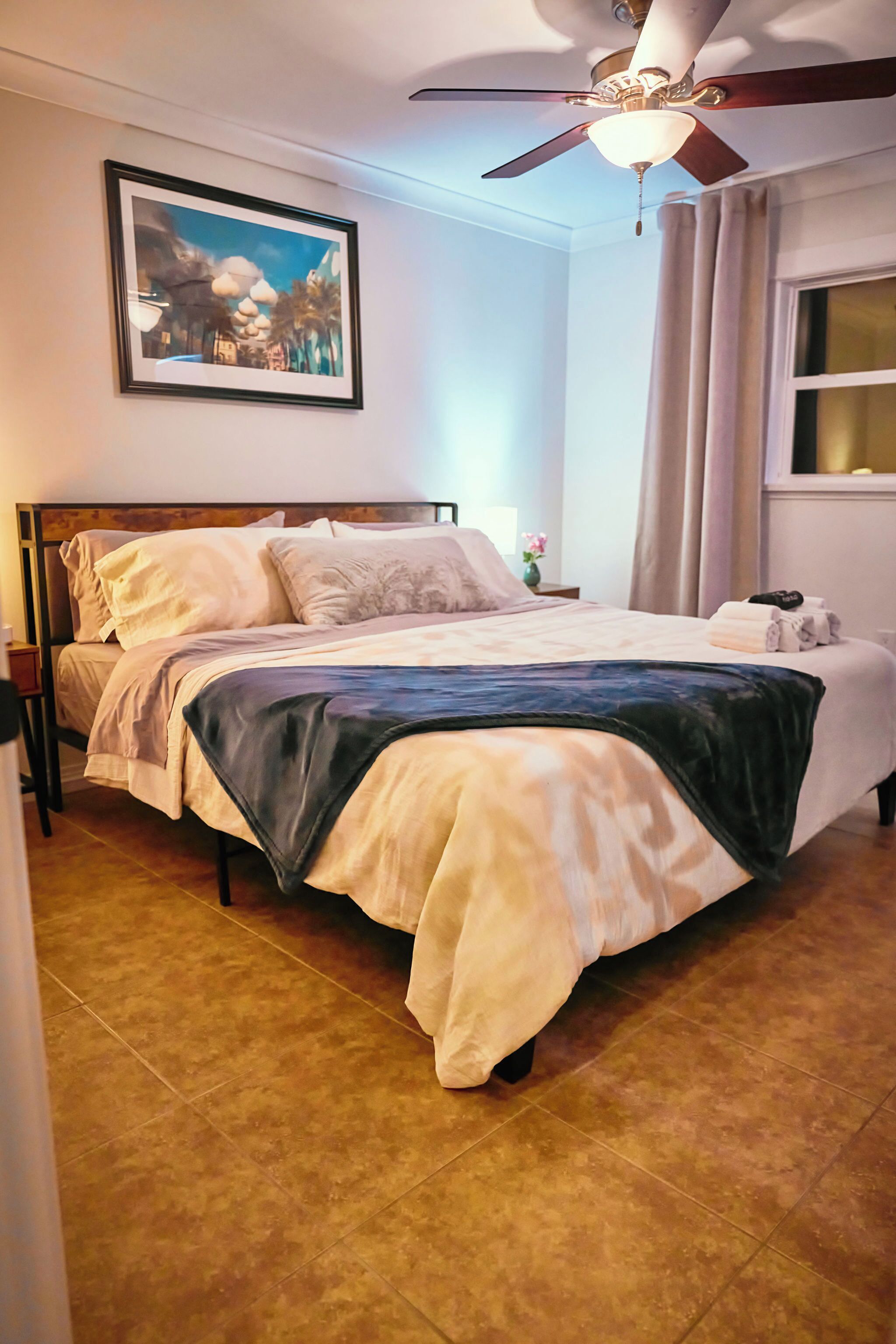 2 室のベッドルーム、アイロン / アイロン台、旅行用ベビーベッド、WiFi (無料)