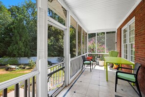 Interior - Delightful 5-bedroom house in charming McDonough perfect for families (McDonough)