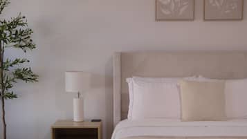 3 bedrooms, desk, iron/ironing board, travel cot