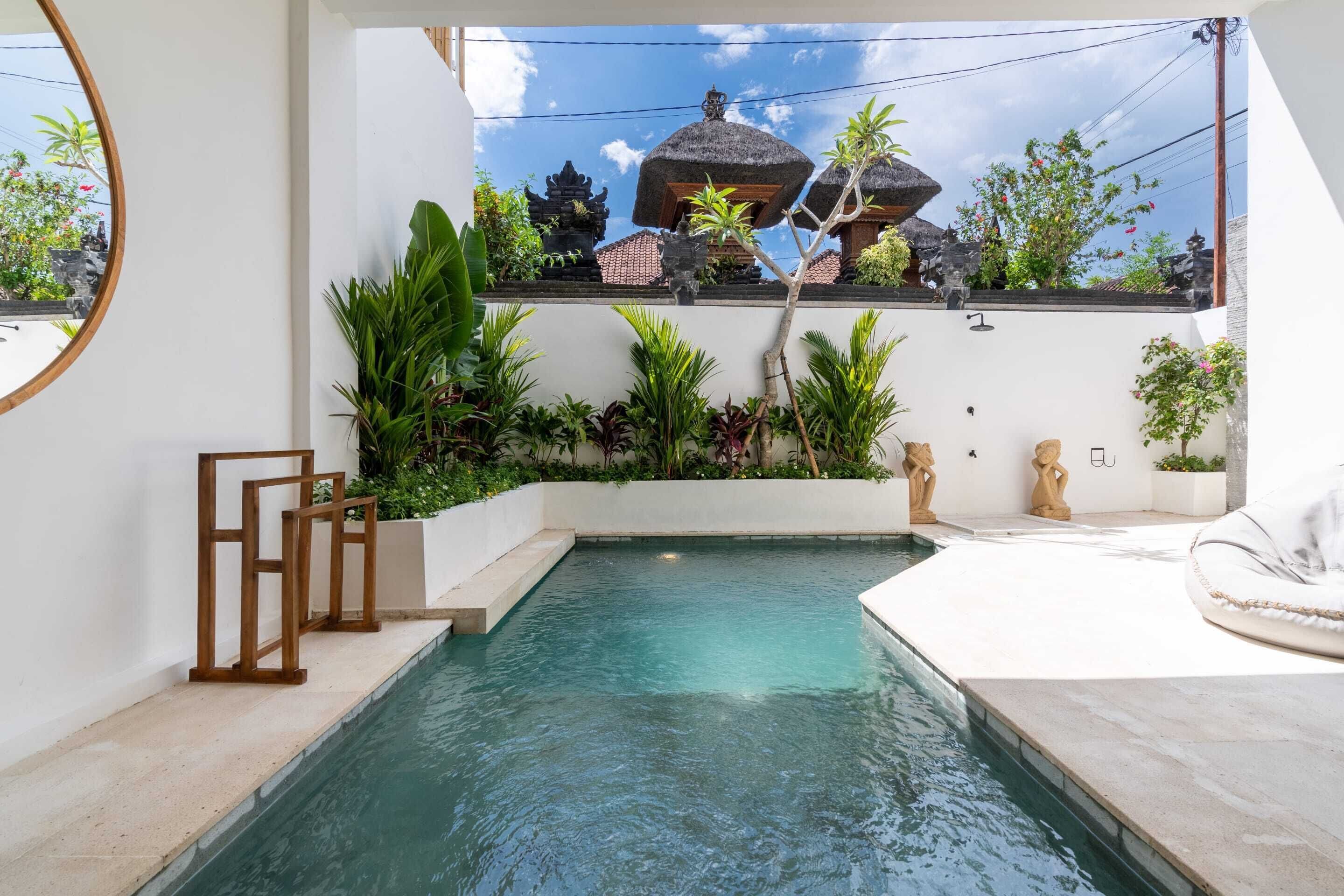 Villa – basic | Basseng | Utendørsbasseng