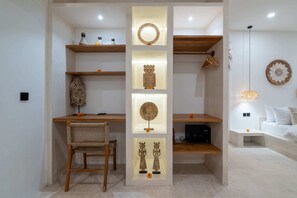 Basic Villa | Interior - Villa Ombak (Cemagi)