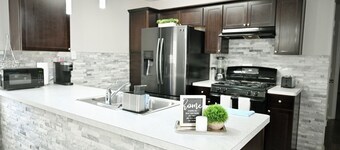 Comfortable & Private Home
 Perfect for Families & Business Travelers!