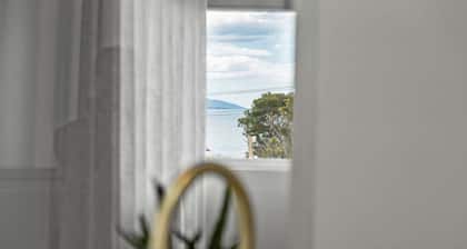 Little Bich Retreats - Entire Compound