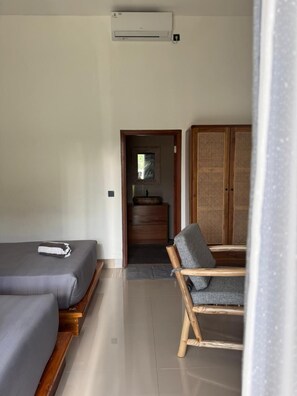 Interior - Turtle House 2 Lombok (sukadana, pujut, lombok tengah)