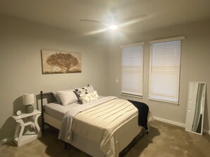 2 Schlafzimmer, Bügeleisen/Bügelbrett, WLAN, Bettwäsche