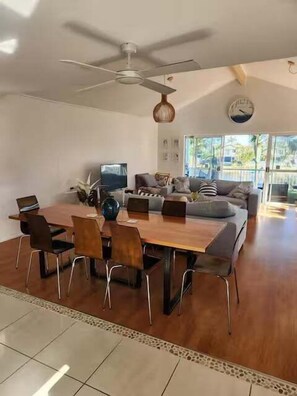 Interior - Canal condo in Mooloolaba (Sunshine Coast)
