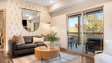 Smart-tv, pejs, bordfodbold