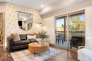 Smart-tv, pejs, bordfodbold