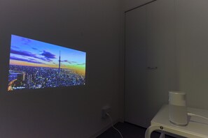 Blackout curtains, free WiFi