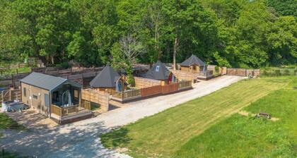 Cosy country lodge w mezzanine nr Brands Hatch