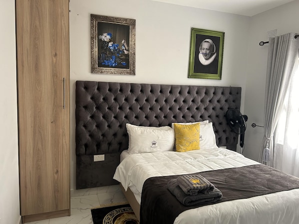 1 bedroom, iron/ironing board, WiFi, bed sheets