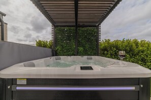 Outdoor spabad
