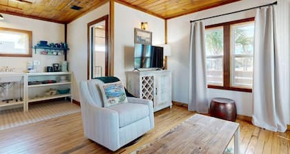Old Town Port A , Pet Friendly, Golf Cart Access