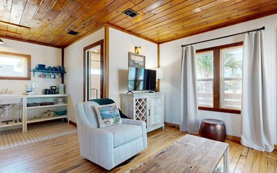 Old Town Port A , Pet Friendly, Golf Cart Access