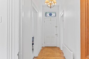 Interior - The Countess Central Heritage in Launceston (Launceston)