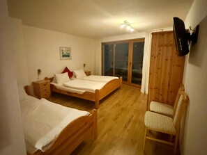 Apartment - Apartment With Alpine Views (Fuegenberg)