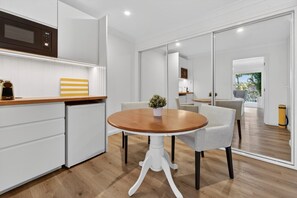 Dining - Garigal Studio 1br Unit with Pool Access (Forestville)