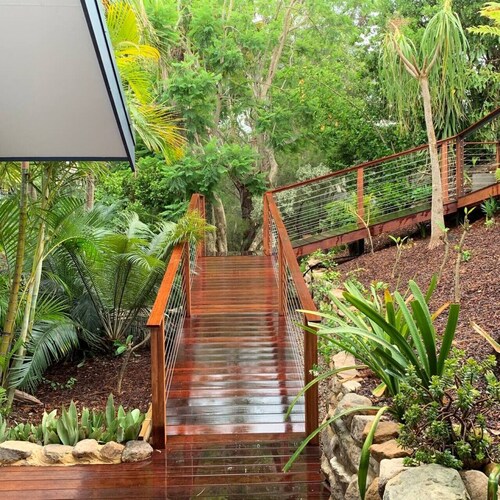 Garigal Studio with Pool Access and EV charger