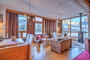 Interior - Hotel Relais Alpin Twin Room & Balcony 1, Les Mosses, Switzerland (Les Mosses)