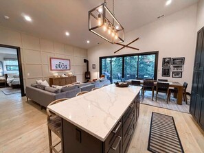 Interior - Great Location | 4BD/4BA | Hot Tub & Fire Pit (Whitefish)