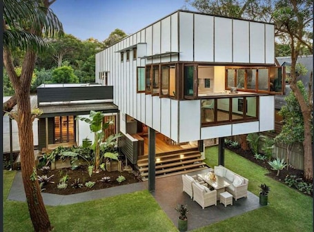 Exterior. 2 Bed- Beach and Bush Retreat- Yaroomba-Sunshine Coast