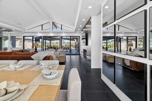 Dining - Massive Resort • Slps 28 l Pool & Spa | Near Golf (Scottsdale)
