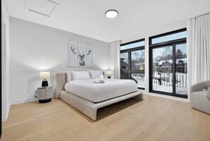 WiFi, bed sheets - Verbier Tremblant: Luxurious Scandinavian Chalet (Mont-Tremblant)