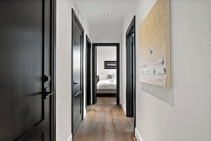 Interior - Horizon Tremblant: Luxury Ski in Ski out Chalet (Mont-Tremblant)