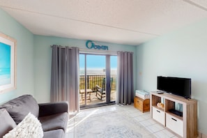 TV - Gulf-front condo with on-site beach access, patio, central AC & full kitchen (South Padre Island)