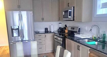 Bright & Cozy Apartment in Ottawa