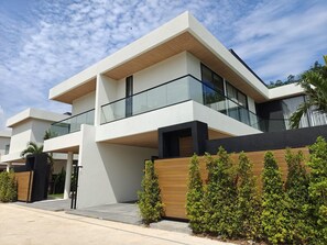 Exterior - P5V2 4BR AILEEN LAYAN (Choeng Thale)