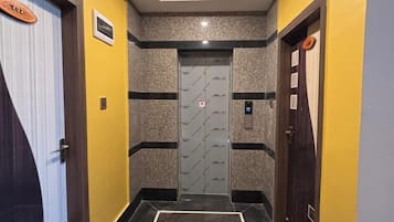 Elevator