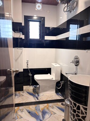 Standard Double Room | Bathroom | Shower, towels, soap, shampoo - Hotel Mukti Residency (Siliguri)