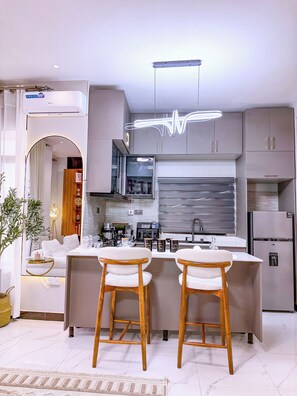 컴포트 아파트, 발코니, 시내 전망 | 전용 주방