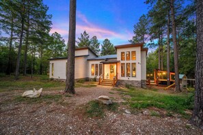 Exterior - Luxury Family Broken Bow Cabin - Hot Tub, Arcade, Playground, Fire Pit, Sleeps 8 (Broken Bow)