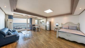 Kamar Basic, 1 kamar tidur (Room 203 (Ocean View)) | 1 kamar tidur dan Wi-Fi gratis