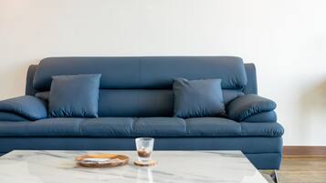 Basic Room, 1 Bedroom (Room 201 (Ocean View)) | 1 bedroom, free WiFi