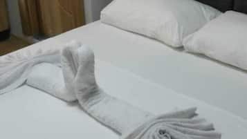 Escriptori i wifi gratuïta