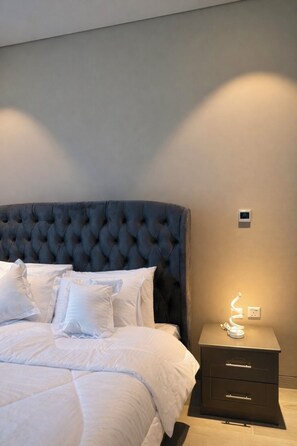 2 bedrooms, iron/ironing board, Internet, bed sheets - Dubai Marina 2-Bhk with sea vew balcony (دبي)