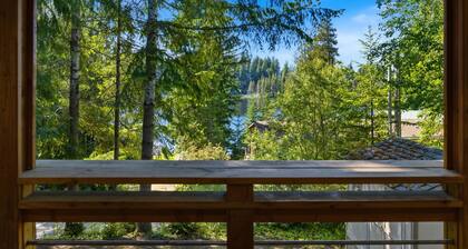 Lake View Family Retreat w/ Deck, Fire Pit & Games
