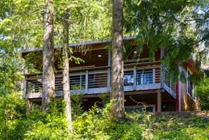 Exterior detail - Lake View Family Retreat w/ Deck, Fire Pit & Games (Belfair)