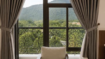 Deluxe Double Room, Balcony, Mountain View | Free WiFi, bed sheets