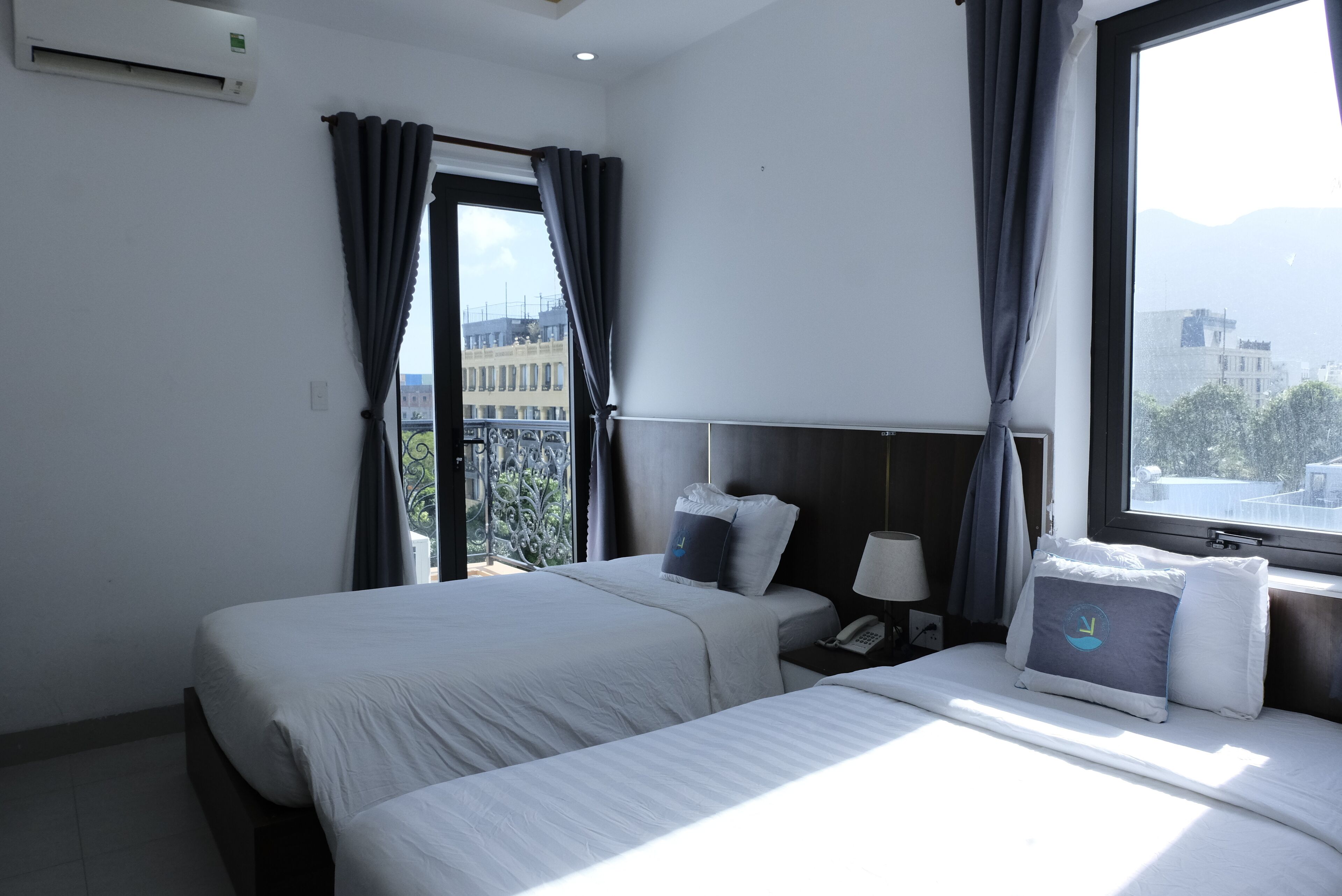 Superior Twin Room, Beach View