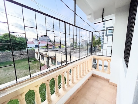 住宿正面. 姆特瓦帕的日落套房